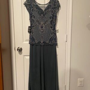 NEW Pisarro nights beaded cocktail dress